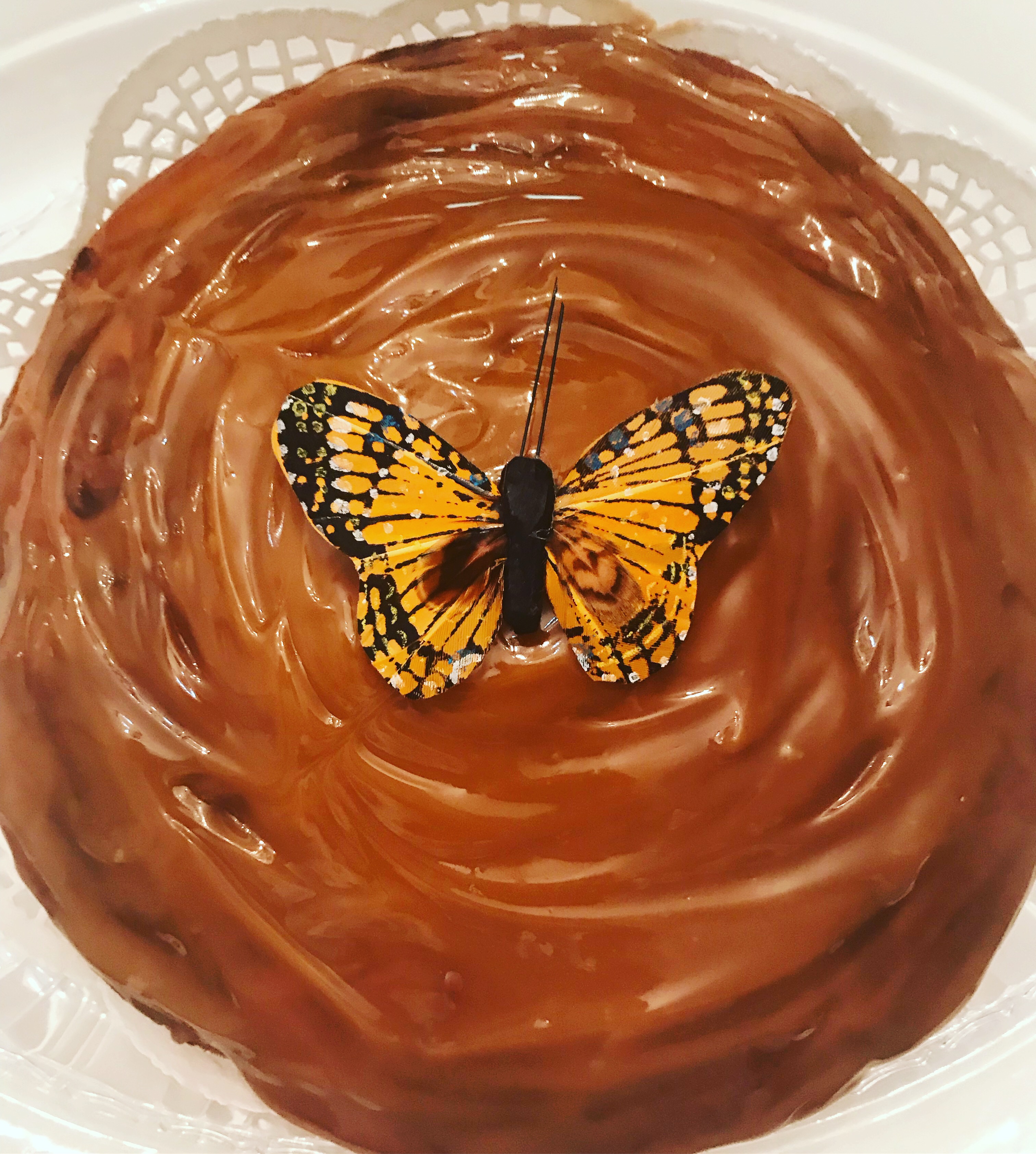 Caramelo Swirl Cake